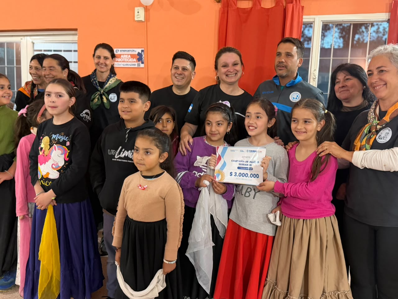 Valle de Anisacate: Mujeres Serranas recibió un aporte para representar a Paravachasca en Buenos Aires Valle de Anisacate: Mujeres Serranas recibió un aporte para representar a Paravachasca en Buenos Aires